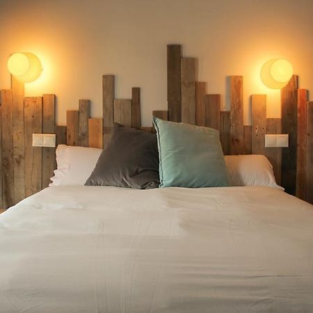 Hostal Royuela Ngoại thất bức ảnh