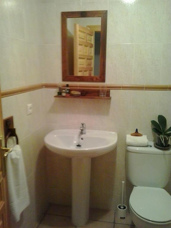 Hostal Royuela Ngoại thất bức ảnh