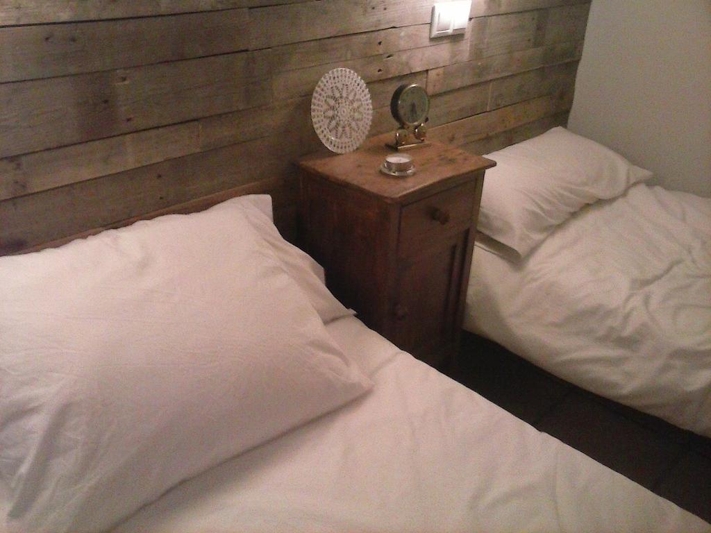 Hostal Royuela Ngoại thất bức ảnh