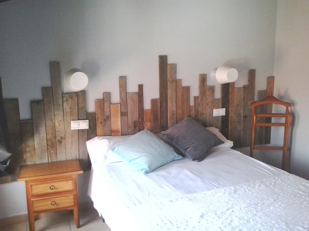Hostal Royuela Ngoại thất bức ảnh